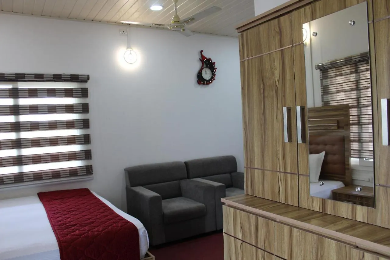 The Svarga Hotel Anachal