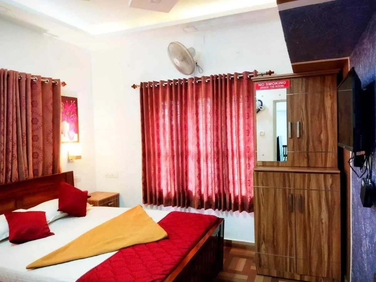 ***  Anachal The Svarga Hotel הודו